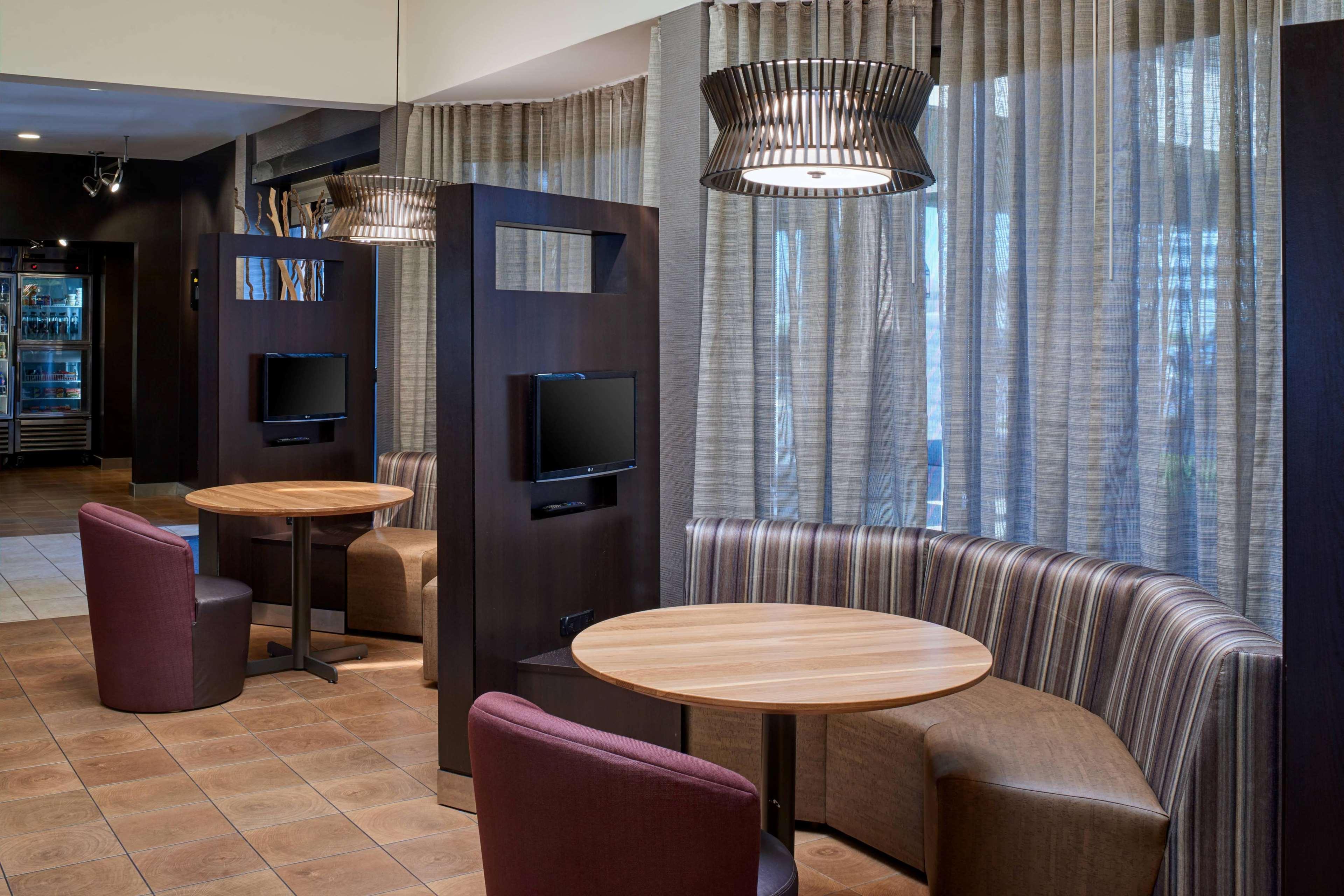 Отель Sonesta Select Indianapolis Кармел Экстерьер фото