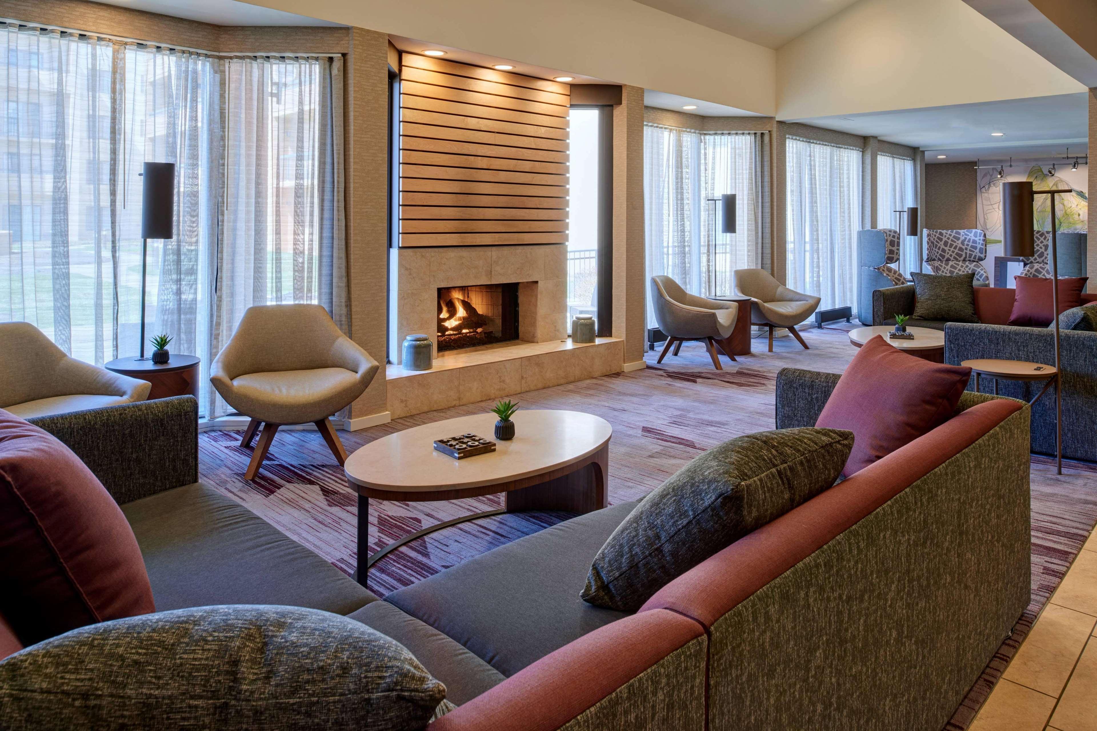 Отель Sonesta Select Indianapolis Кармел Экстерьер фото