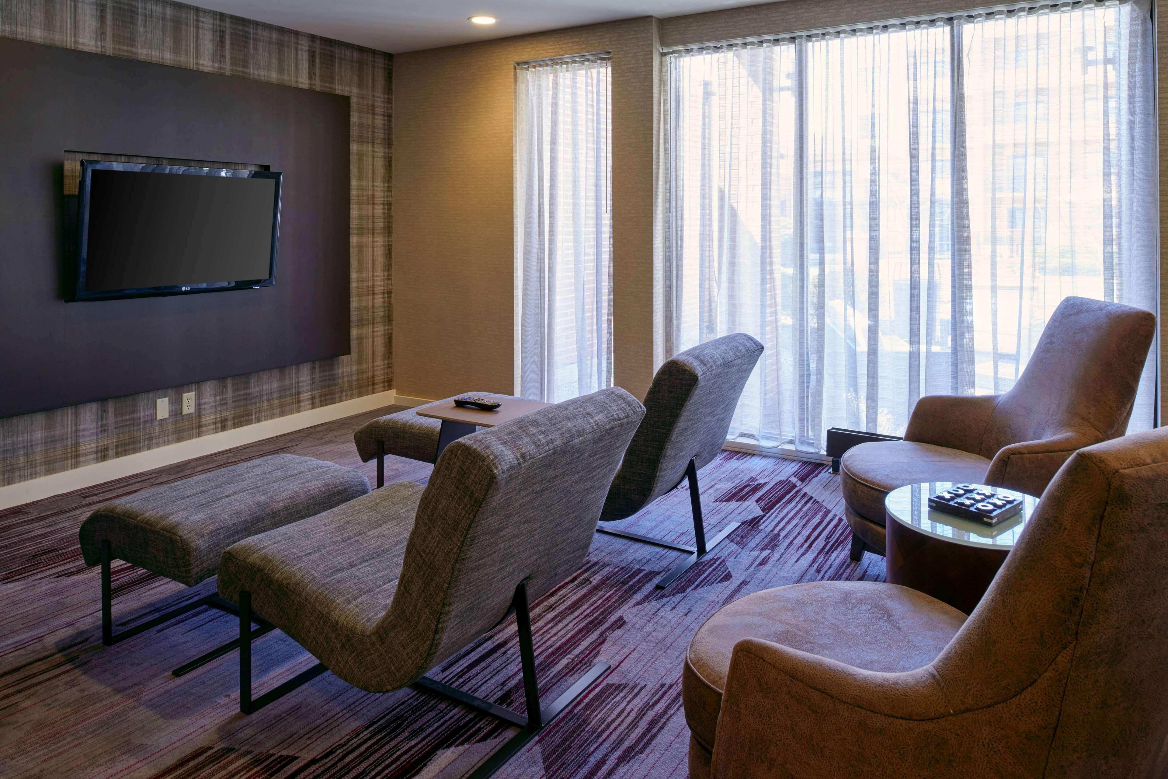 Отель Sonesta Select Indianapolis Кармел Экстерьер фото