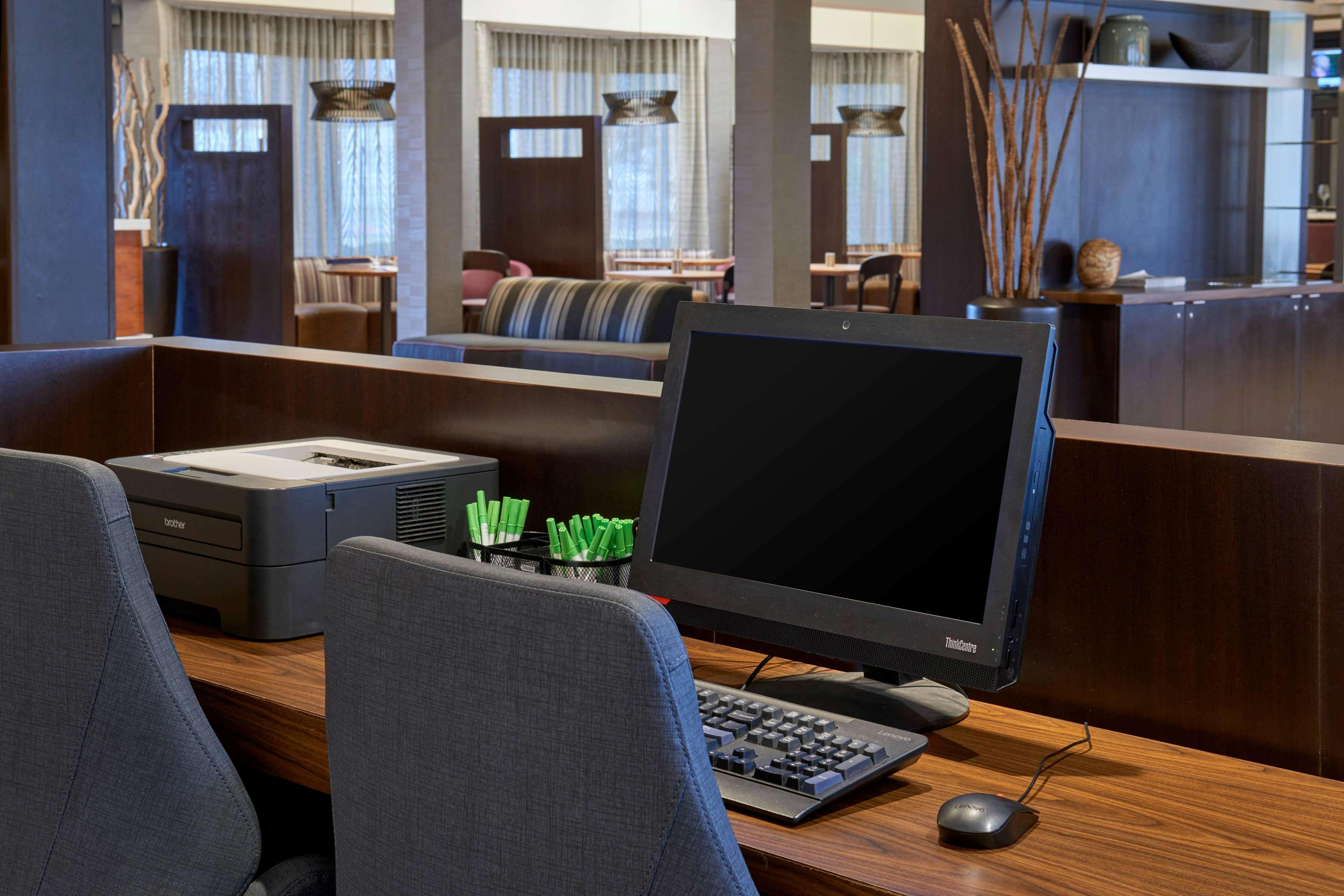 Отель Sonesta Select Indianapolis Кармел Экстерьер фото